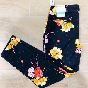 NWT Old Navy Pixie Floral Pants